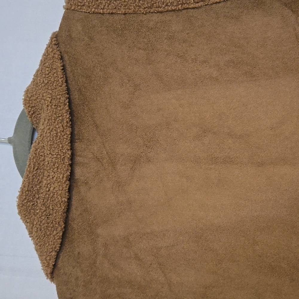 Maurices Womens Cozy Faux-Shearling Vest in Camel Sz L - Picture 8 of 9